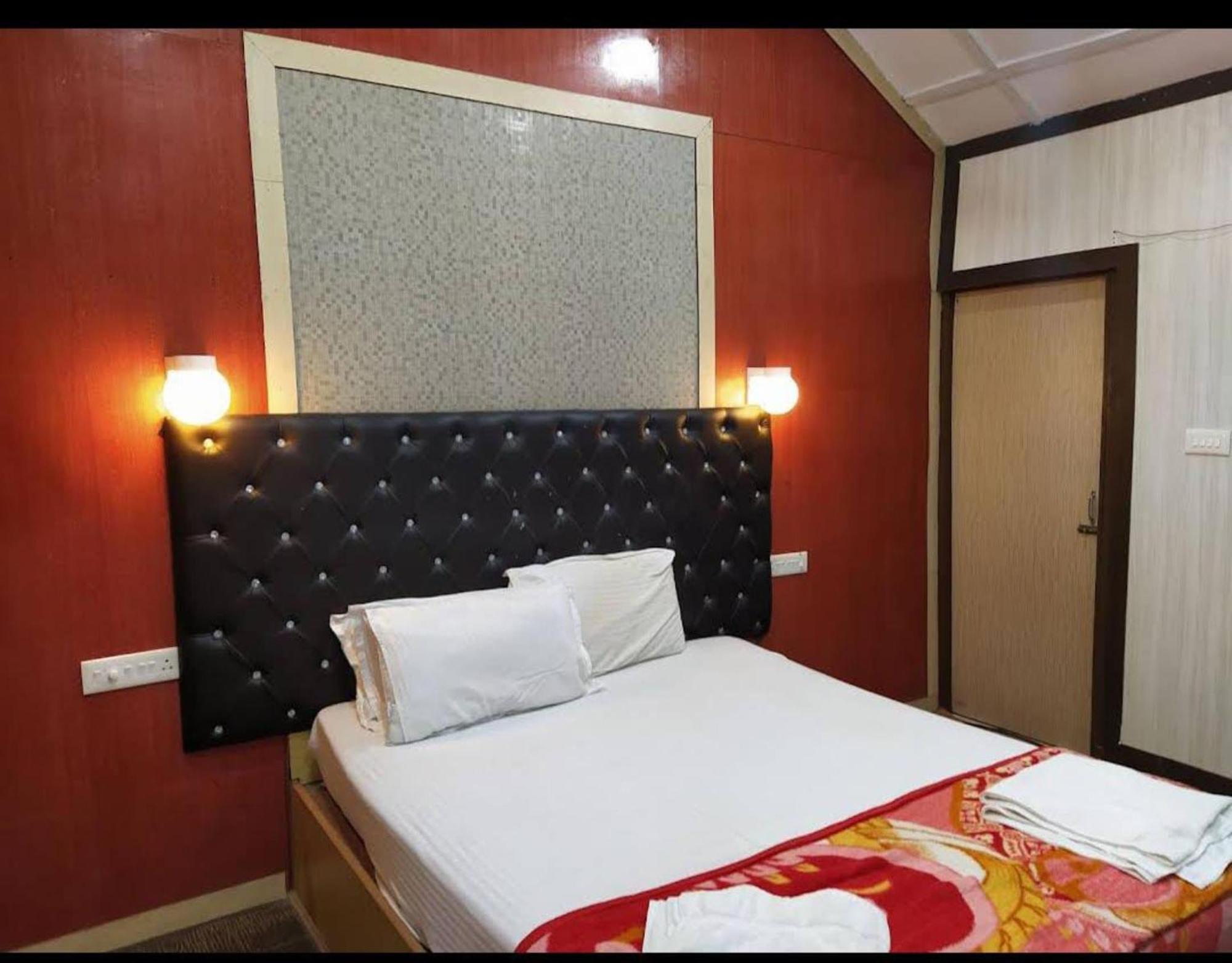 Govind Nagar Gold India Beach Resort מראה חיצוני תמונה